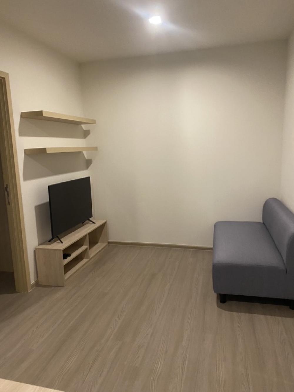 ให้เช่าคอนโดลาดกระบัง สุวรรณภูมิ : Hot Deal Condo. For rentalCondo. ME On-nut Rama 9  , Pravet Bangkok Price 9,500 Baht / month ให้เช่าคอนโด มี อ่อนนุช - พระราม 9 ประเวศ ปรับราคาเหลือ 9,500 บาท ต่อ เดือนไม่อนุญาติให้เลี้ยงสัตว์ / No pets allowed Minimum 1 year contract / สัญญาเช่า 1 ปีAd