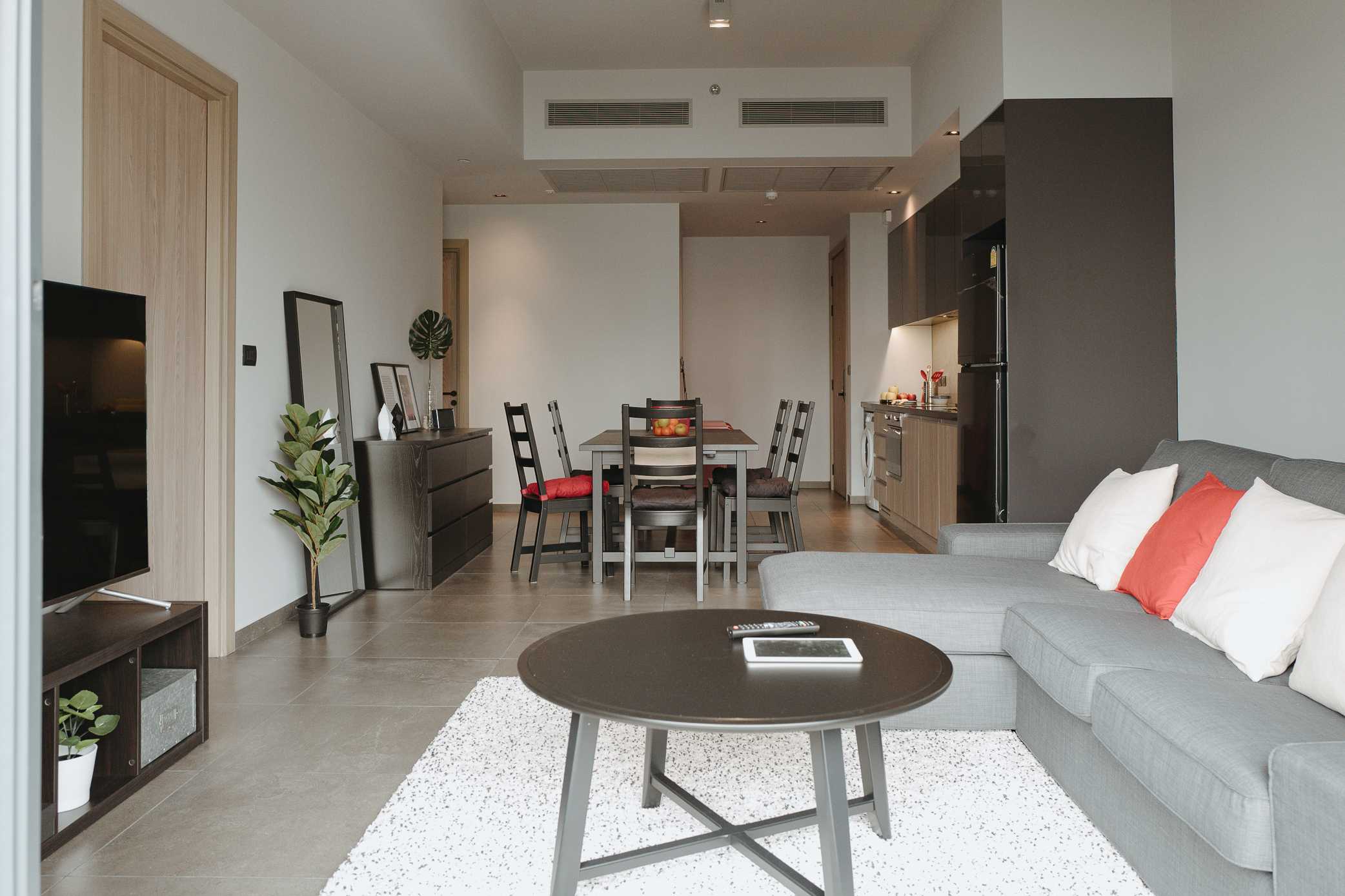 For RentCondoSukhumvit, Asoke, Thonglor : The Lofts Asoke for Rent - 2 beds - 91 sqm - 66500 THB