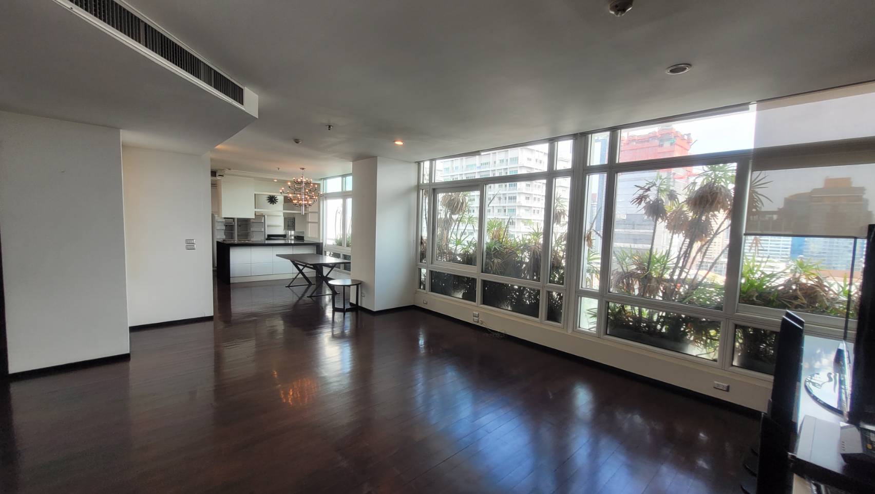 ให้เช่าคอนโดสุขุมวิท อโศก ทองหล่อ : The Height for Rent - 3 beds - 141.00 sqm - 60000 THB