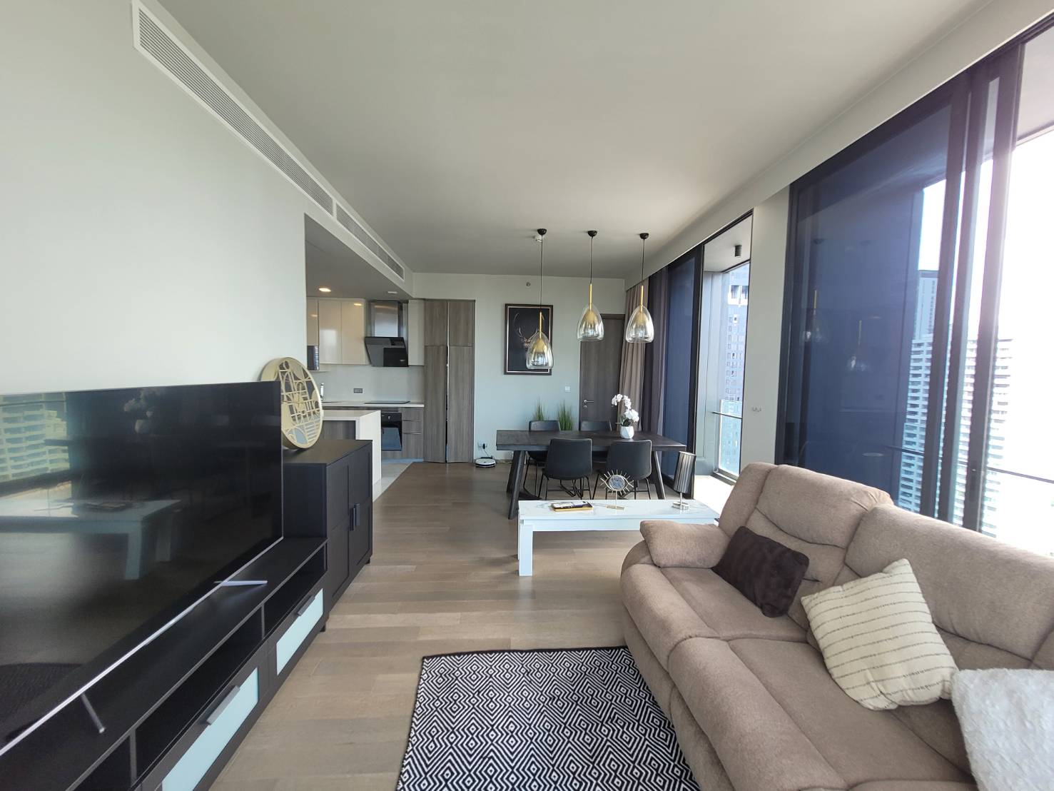 ให้เช่าคอนโดสุขุมวิท อโศก ทองหล่อ : Celes Asoke for Rent - 3 beds - 123.00 sqm - 130000 THB