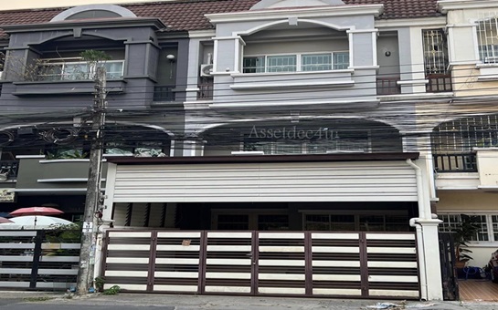 For RentTownhouseChokchai 4, Ladprao 71, Ladprao 48, : 3-storey townhome for rent, Nakniwas 48, Ladprao 71, near the expressway, able to make an office