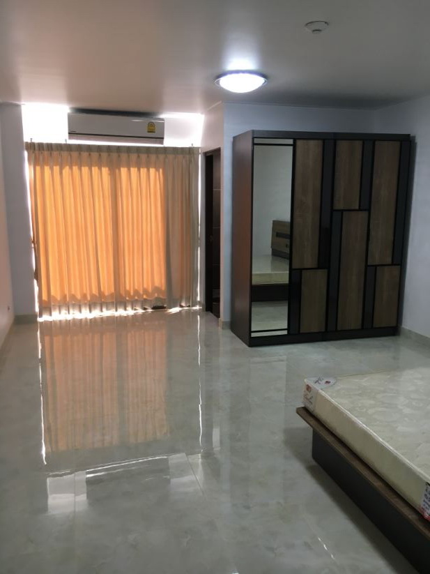 For SaleCondoChaengwatana, Muangthong : (Owner Post Owner Post) Selling a super condominium, grade A with tenants, YEild rental yield up to 8% per year in Muang Nonthaburi district. Bangkok, Bang Sue district There are more than 30 rooms to choose from in many locations.