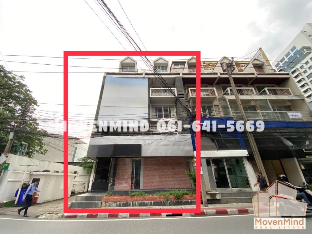 For RentShop HouseSukhumvit, Asoke, Thonglor : Commercial Building for Rent, 2 booths, (5-Storey), Phrom Phong, Good location, Suitable for a variety of businesses, cafe', restaurants, bars, showrooms, massage shop, flower shops or others.