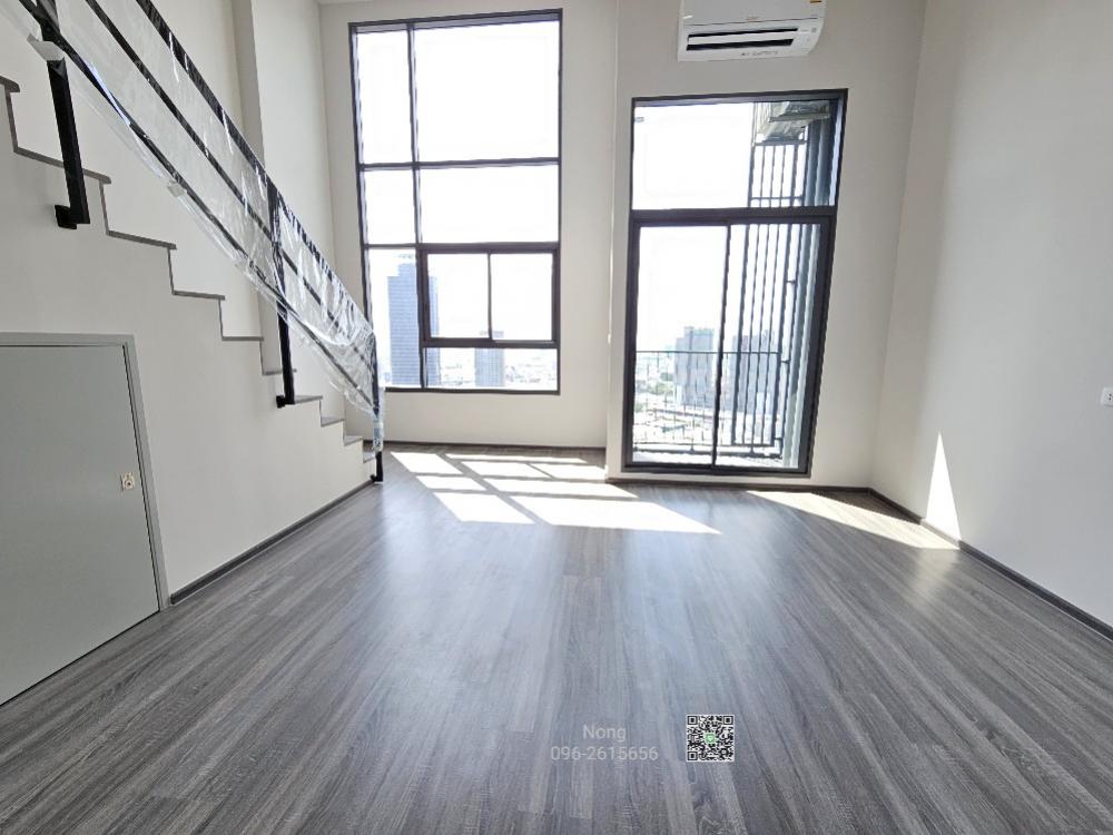 For SaleCondoSiam Paragon ,Chulalongkorn,Samyan : Sale**Ideo Chula-Samyan Hybrid 1Bed 49 Sq,m. Fully Fitted 8.89 ล้านบาท โทรเลย น้อง 096-2615656ห้องกว้าง 49 ตรม. 1 นอน 1 น้ำ ตกแต่งบางส่วน พร้อมอยู่ Location :  SamyanSelling Price : 8,890,000 BahtCondominium near MRT :   Samyan StationCondomini