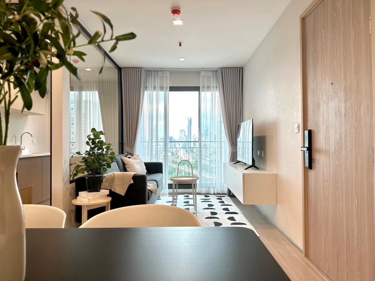 For RentCondoThaphra, Talat Phlu, Wutthakat : 👑Life Sathorn Sierra👑2Bed2Bath, beautiful room, high class, home style, ready to move ✨🤍