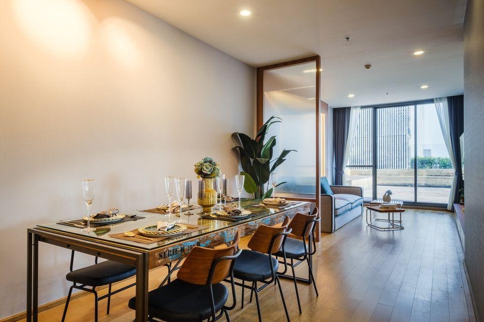 ให้เช่าคอนโดนานา : LTH9135 – Condo in Sukhumvit 13 FOR RET 3 beds 3 baths size 180 sq.m. near BTS Nana Station ONLY 150k/Month