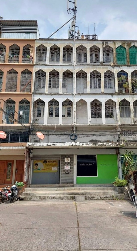 For RentShop HouseRama9, Petchburi, RCA : LTH9139 – Commercial building FOR RENT in asoke – dindaeng size 600 sq.m. near MRT Rama 9 Station ONLY 35k/Month