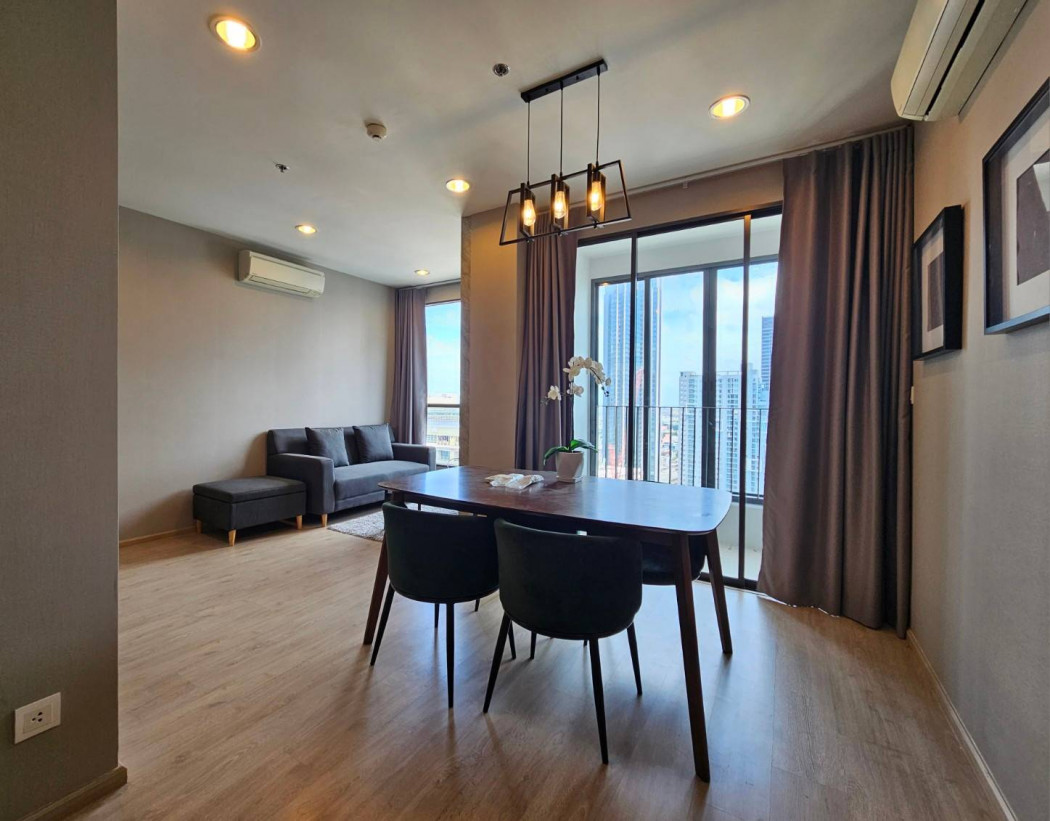 For RentCondoRatchathewi,Phayathai : Condo for rent, 2 bedrooms, Ideo Q Ratchathewi, 60 sq m., spacious room, city view, beautiful decoration, near BTS