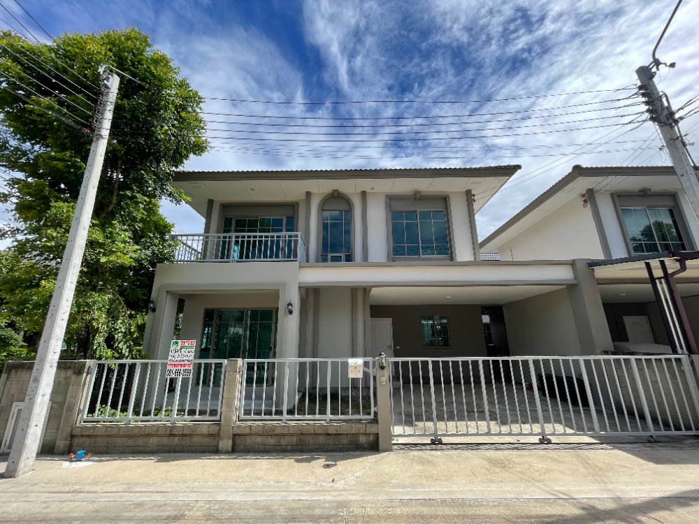House for sale, Sena Village, Ring Road - Bang Bua Thong, behind the corner, new house, never been in the beginning of the project, near the clubhouse Loading...