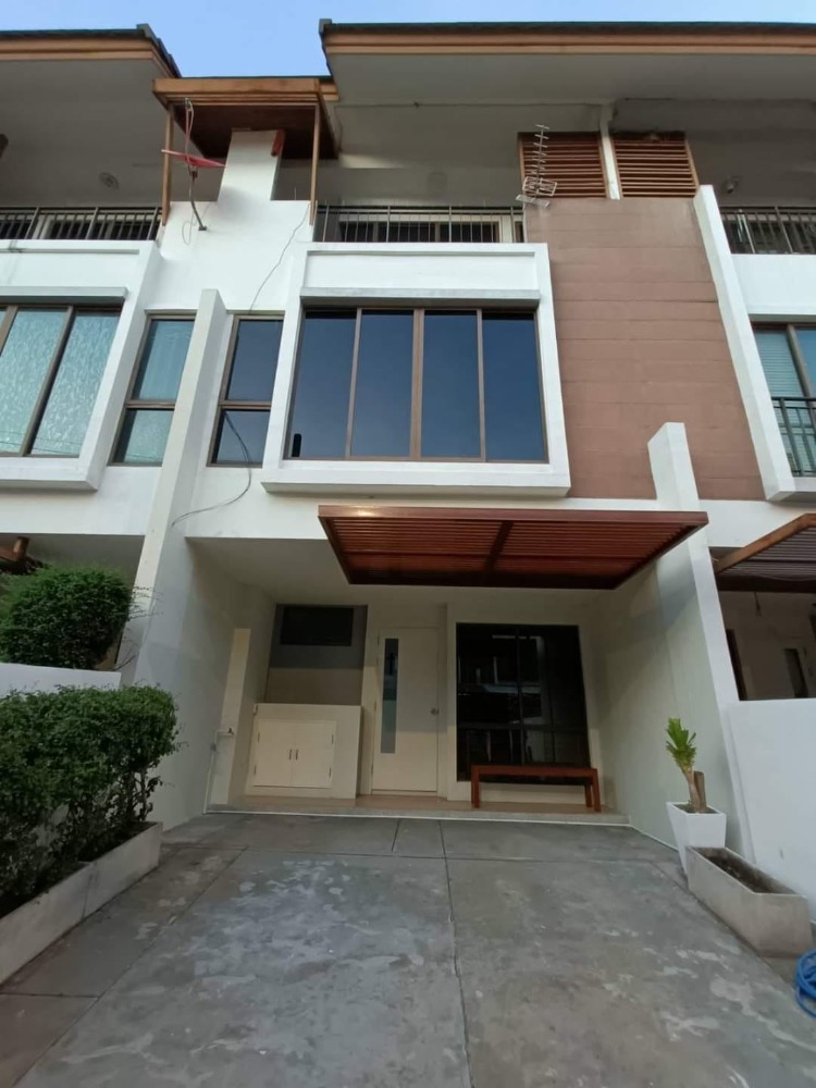 For RentTownhomeOnnut, Udomsuk : P-2360 Urgent for rent! The Private Sukhumvit 97/1, near BTS Bang Chak, accessible in many ways.