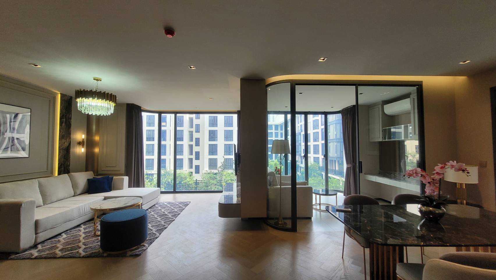 ให้เช่าคอนโดสุขุมวิท อโศก ทองหล่อ : The Reserve 61 Hideaway for Rent - 2 beds  - 128 sqm - 123500 THB