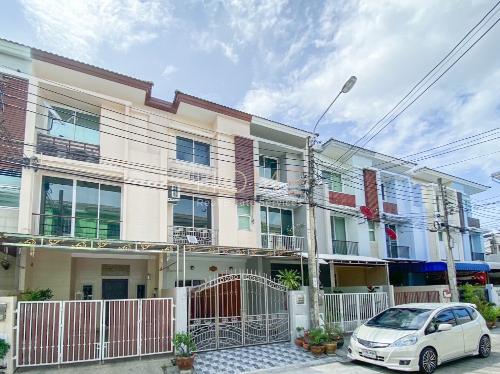 ขายทาวน์โฮมสาทร นราธิวาส : ธนาพัฒน์ เฮ้าส์ สาทร - นราธิวาส / 4 ห้องนอน (ขาย), Thanapat Haus Sathorn - Narathiwas / 4 Bedrooms (SALE) NUT741