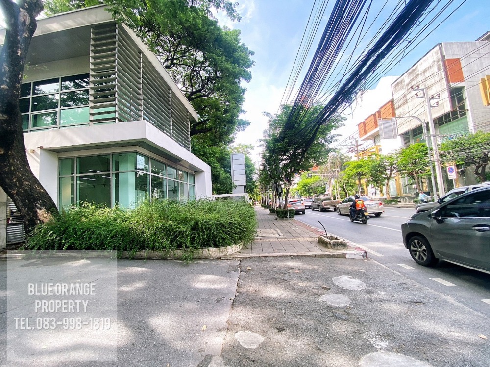 ให้เช่าร้านค้า/ตลาดนัดสุขุมวิท อโศก ทองหล่อ : พื้นที่ธุรกิจให้เช่า เอกมัย สำหรับ โชว์รูม/กิจการที่มีหน้าร้าน/ออฟฟิศ/คลีนิค