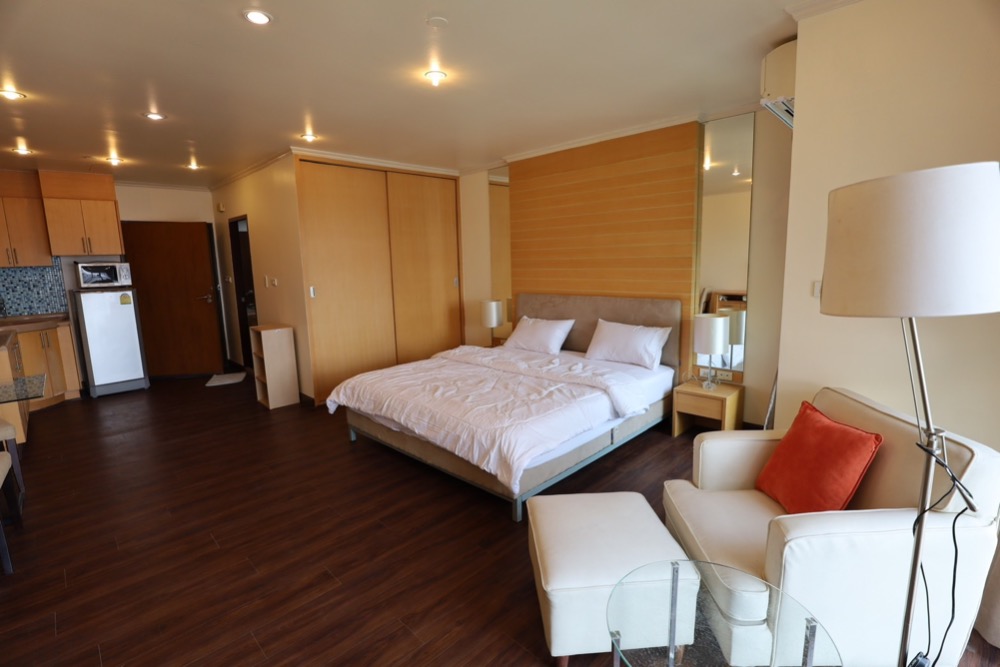 For RentCondoSathorn, Narathiwat : Sathorn Garden Studio 1 bath + Fixed Parking For Rent, 16,000/month