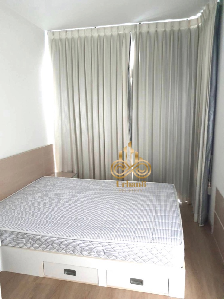 For RentCondoSapankwai,Jatujak : best choice, 30 sq.m. 12th floor,super close to the train station,bunch of food , 100 m to Big-C shopping.@IDEO Mix Phaholyothin