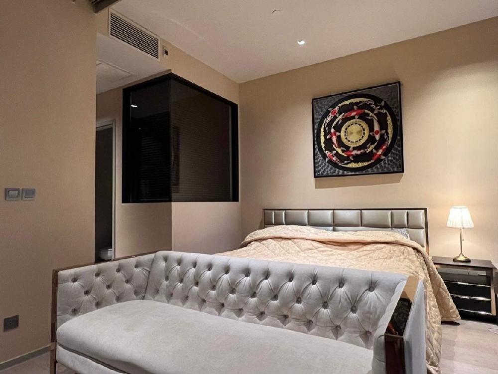 For RentCondoSilom, Saladaeng, Bangrak : Condo for RENT ให้เช่า **Ashton Silom 36 Sq,m. Fully Finish @40,000บาท/month call Nong 096-2615656ห้องกว้างมาก 36 ตรม. 1 นอน 1 น้ำ เฟอร์ครบ พร้อมอยู่ Location : Silom , SamyanRental Price : 40,000 Baht/MonthCondominium near MRT : Silom , Samyan S