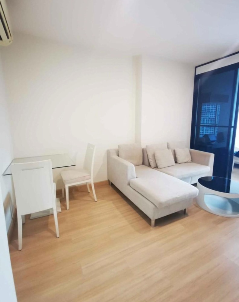 ให้เช่าคอนโดลาดพร้าว เซ็นทรัลลาดพร้าว : ✨ Life@Ladprao18 Condo  : 1 Bedroom, 1 Bathroom, 41 sqm .   Rental Price 17,000THB/Month   ✨