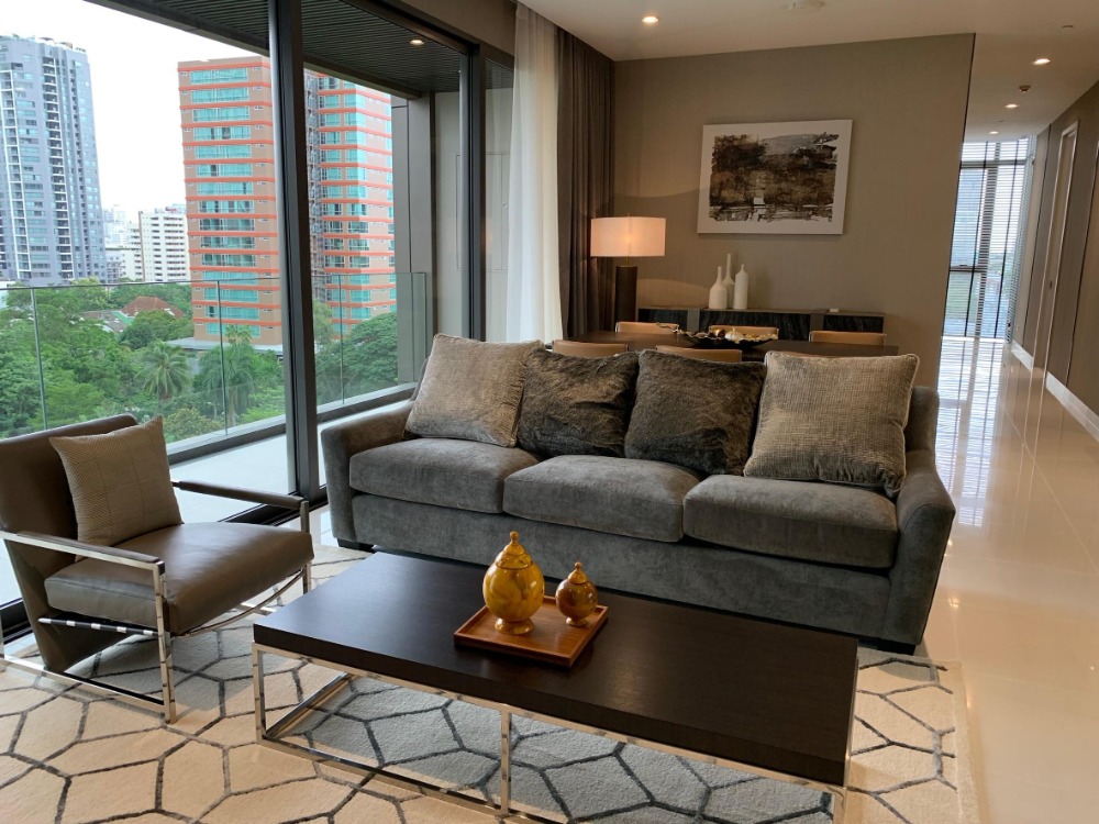 Vittorio Sukhumvit 39 ให้เช่า ราคาดี พร้อมเข้าอยู่ นัดชมติดต่อ 063-384-4228 Loading...