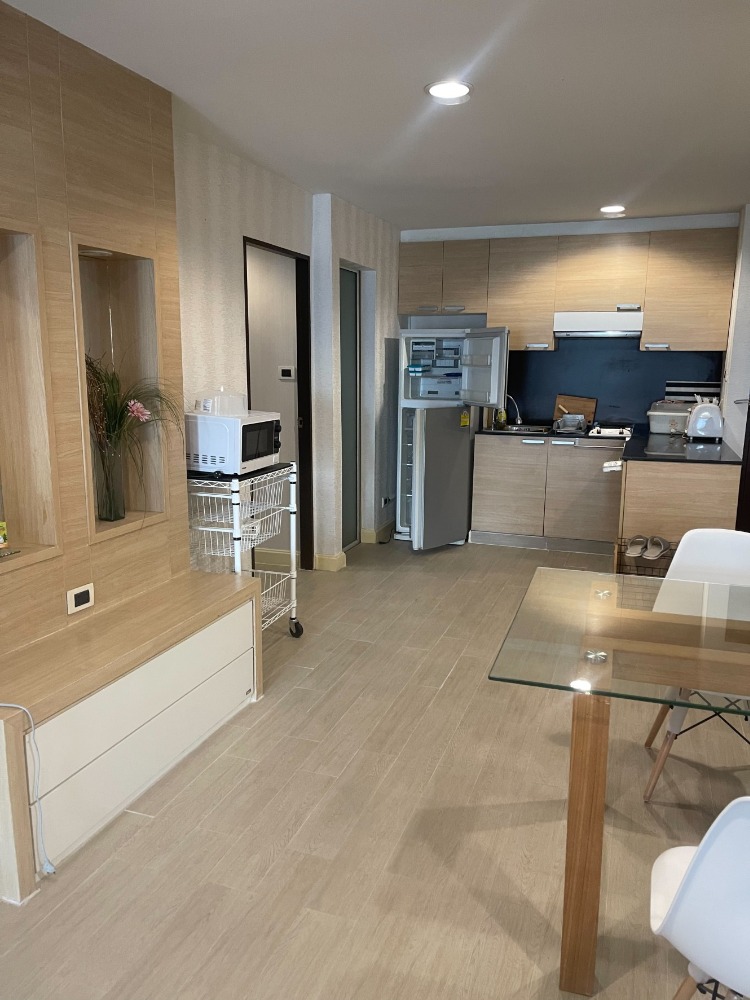 For RentCondoSilom, Saladaeng, Bangrak : PABHADA SILOM, BTS SURASAK, 3B2B 109SQM 37K