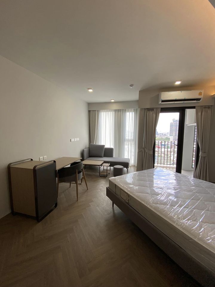 For RentCondoSiam Paragon ,Chulalongkorn,Samyan : Chapter Chula Samyan【𝐒𝐄𝐋𝐋 & 𝐑𝐄𝐍𝐓】🔥 Studio room, spacious room, suitable for relaxing 🔥 Contact Line ID: @hacondo