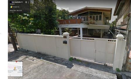 For SaleLandSapankwai,Jatujak : Land and buildings for sale, area 124 sq.wa., on Pradipat Road, Soi 10.