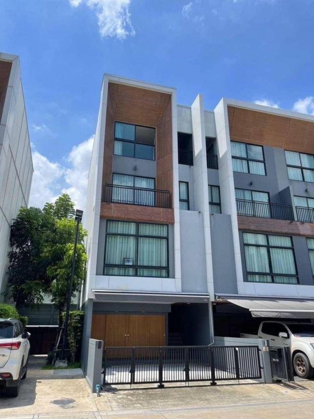 ให้เช่าทาวน์โฮมพัฒนาการ ศรีนครินทร์ : ให้เช่า บ้าน Arden พัฒนาการ20 แปลงมุม