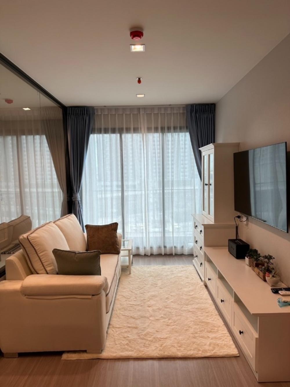 ให้เช่าคอนโดท่าพระ ตลาดพลู วุฒากาศ : 👑Life Sathorn Sierra👑2bed2bath ห้องมุม ห้องใหม่ ตกแต่งพร้อมย้ายได้เลย✨🎉
