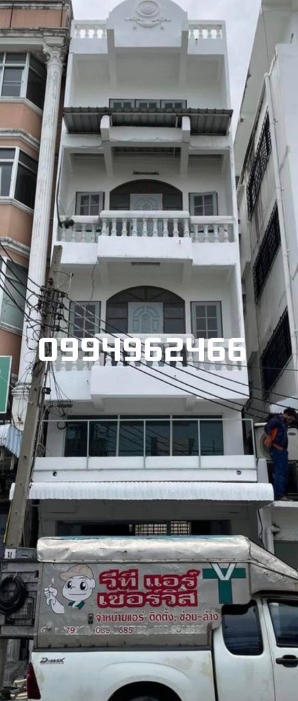 For RentShop HouseBang Sue, Wong Sawang, Tao Pun : Commercial building for rent, 4.5 floors + new Renovate roof deck, Prachaniwet area Near The Mall, Benchamarachanusorn School Suitable for making a shop / trade
