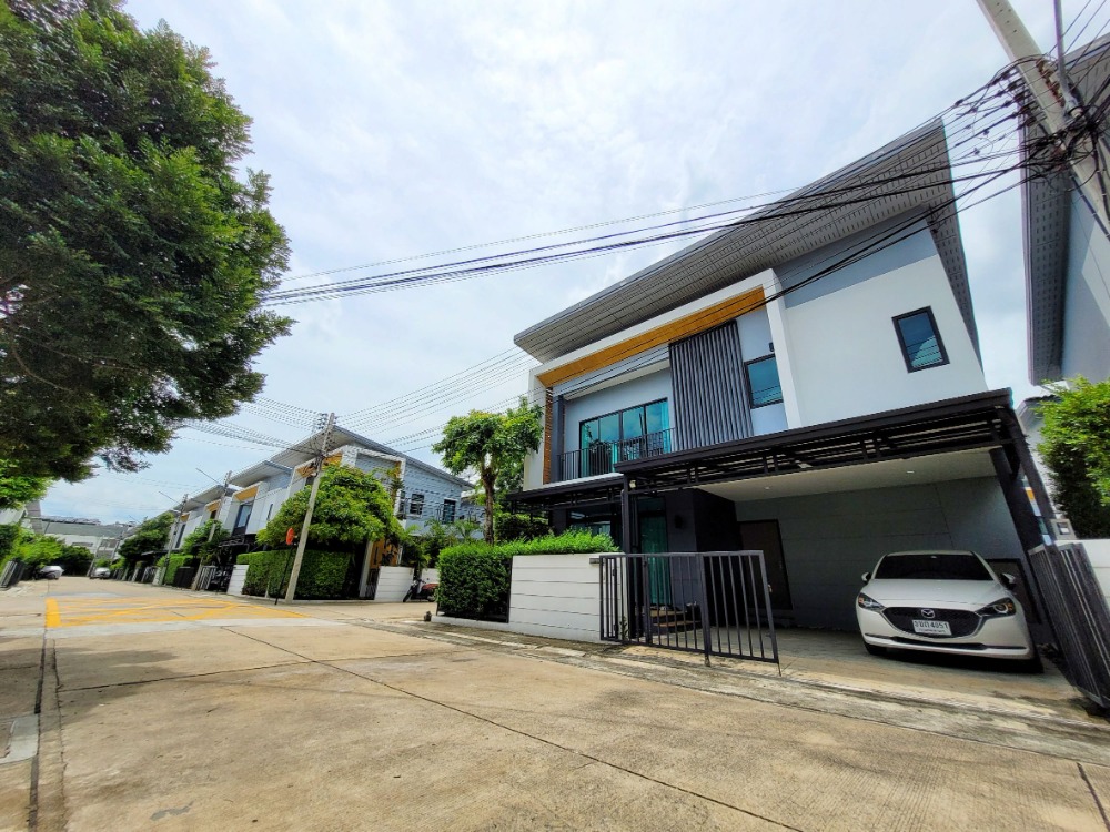 ให้เช่าบ้านปทุมธานี รังสิต ธรรมศาสตร์ : บ้านเดี่ยว 4 ห้องนอน หลังมุม เพียง 800 เมตร จากห้างฟิวเจ้อรังสิต เฟอนิเจ้อครบ พร้อมอยู่