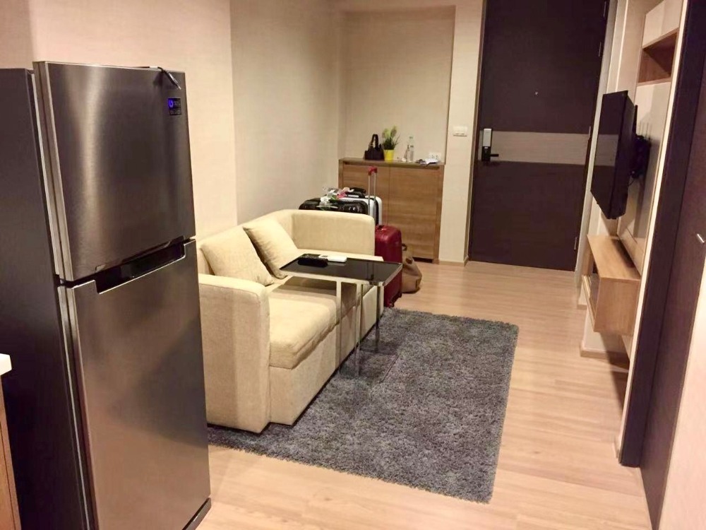 For RentCondoSathorn, Narathiwat : ( U20240619100 )🔥HOT DEAL🔥  FOR RENT Rhythm Sathorn , 1 bedroom 35 Sq.M, Sky Kitchen✨