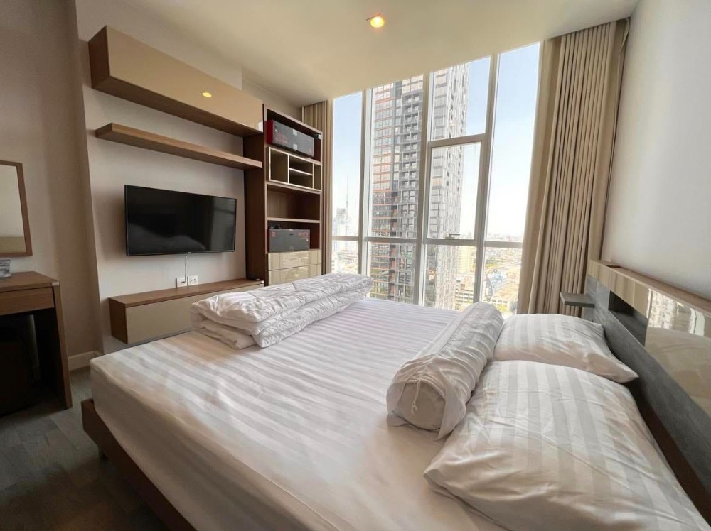 For RentCondoSathorn, Narathiwat : 👑 The room Sathorn - TanonPun 👑 Brand new room Beautiful view, no buildings blocking it. Well decorated, ready to move in.