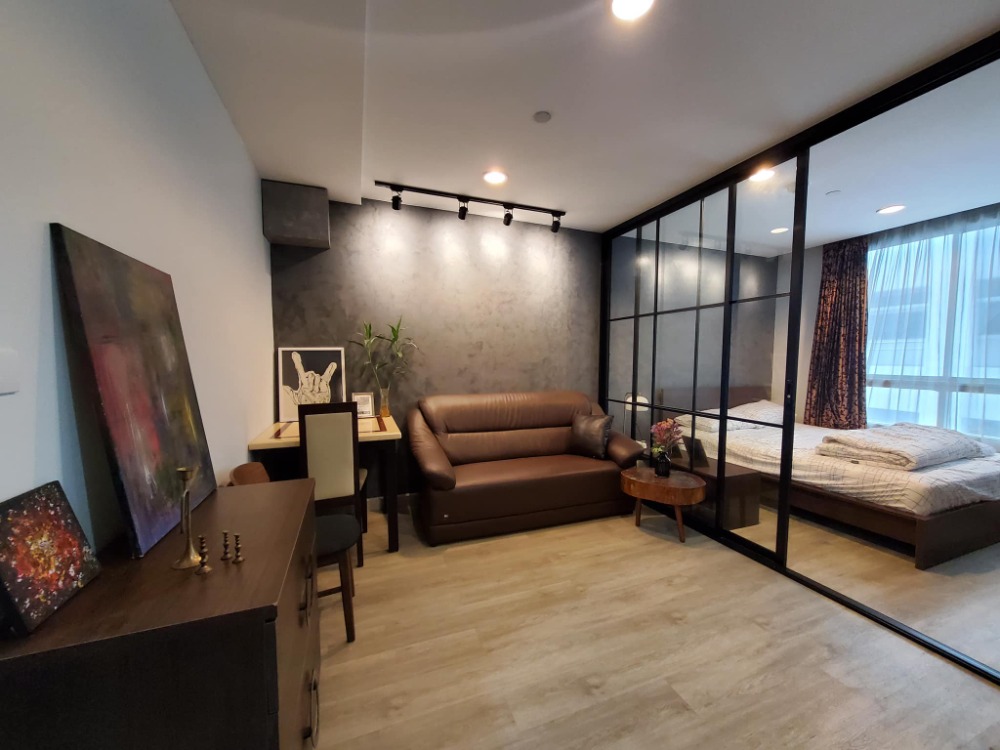 For RentCondoSathorn, Narathiwat : 👑 The Station Sathorn - Bangrak 👑 🏡 New renovated room complete electrical appliances good price ready