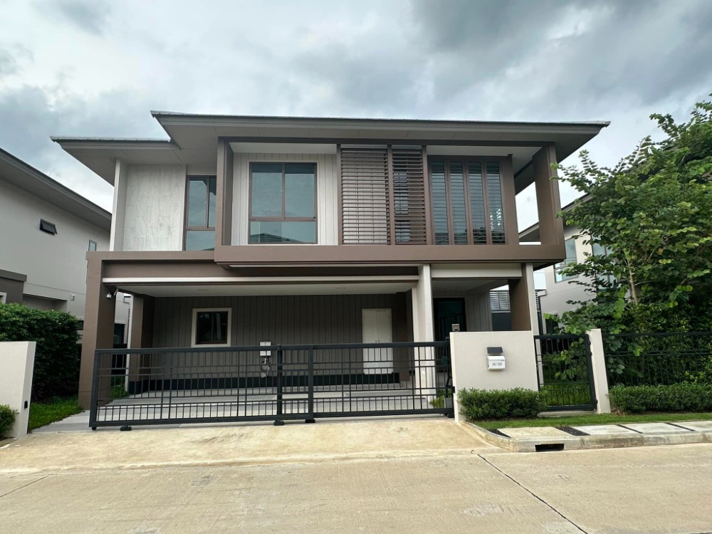 ขายบ้านพัฒนาการ ศรีนครินทร์ : ต่อรองได้ ! ขาย บุราสิริ กรุงเทพกรีฑา  ใกล้พระราม 9 เพียงไม่กี่นาทีถึงทางด่วน และสนามบินสุวรรณภูมิ
