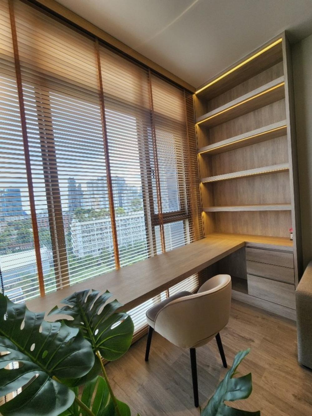 ให้เช่าคอนโดสุขุมวิท อโศก ทองหล่อ : 🔥Available Now🔥Rhythm Ekkamai Estate 1-1BR 35 sqm New room 082-459-4297
