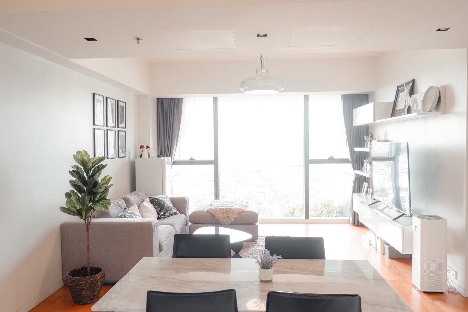 ให้เช่าคอนโดสาทร นราธิวาส : LTH8664 ‚ The Met FOR RENT 2 beds 2 baths size 95 Sq.M. near BTS Chong Nonsi station ONLY 59K/month