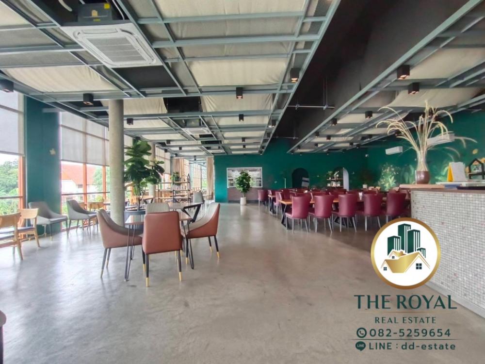 For RentRetail SpaceYothinpattana,CDC : For rent, restaurant business space along the expressway, 2nd floor area, whole floor, size 400 sq m., high ceiling The surrounding atmosphere is good, the kitchen is open, behind the shop there is an area that can be made into a VIP zone. The parking spa