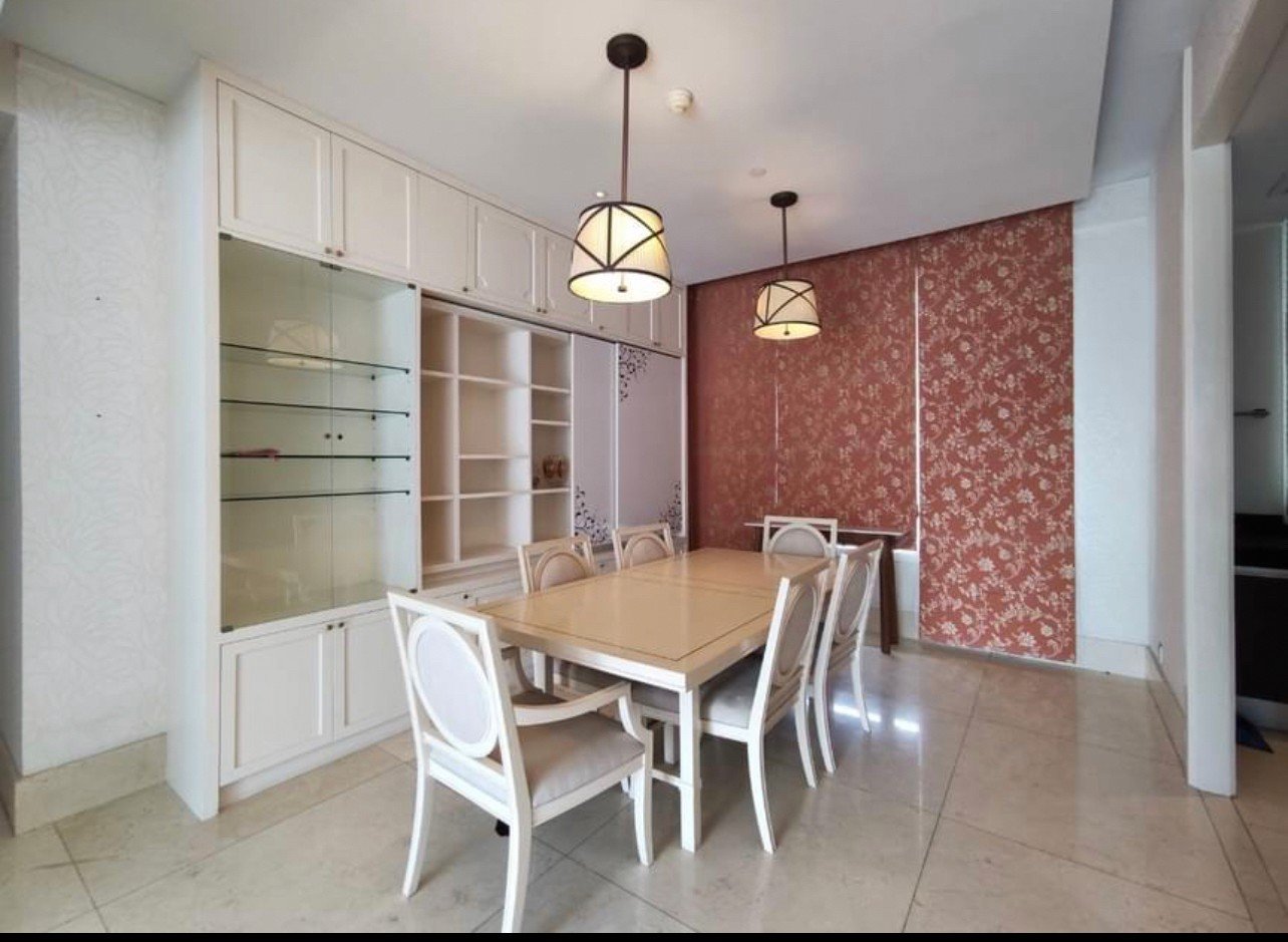 ให้เช่าคอนโดสาทร นราธิวาส : LTH8563 ‚ The Infinity FOR RENT 3 beds 3 baths size 220 Sq.M. Near BTS Chong Nonsi station ONLY 130k/month