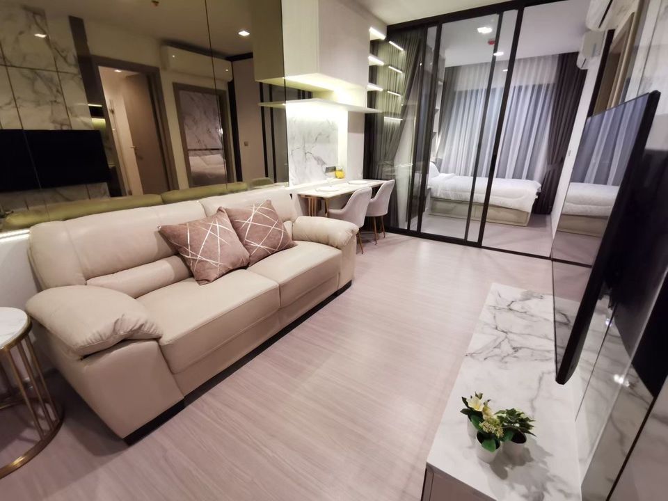 For RentCondoRama9, Petchburi, RCA : For rent, LIFE Asoke - Rama 9, luxury room, Premium, carefully selected every piece