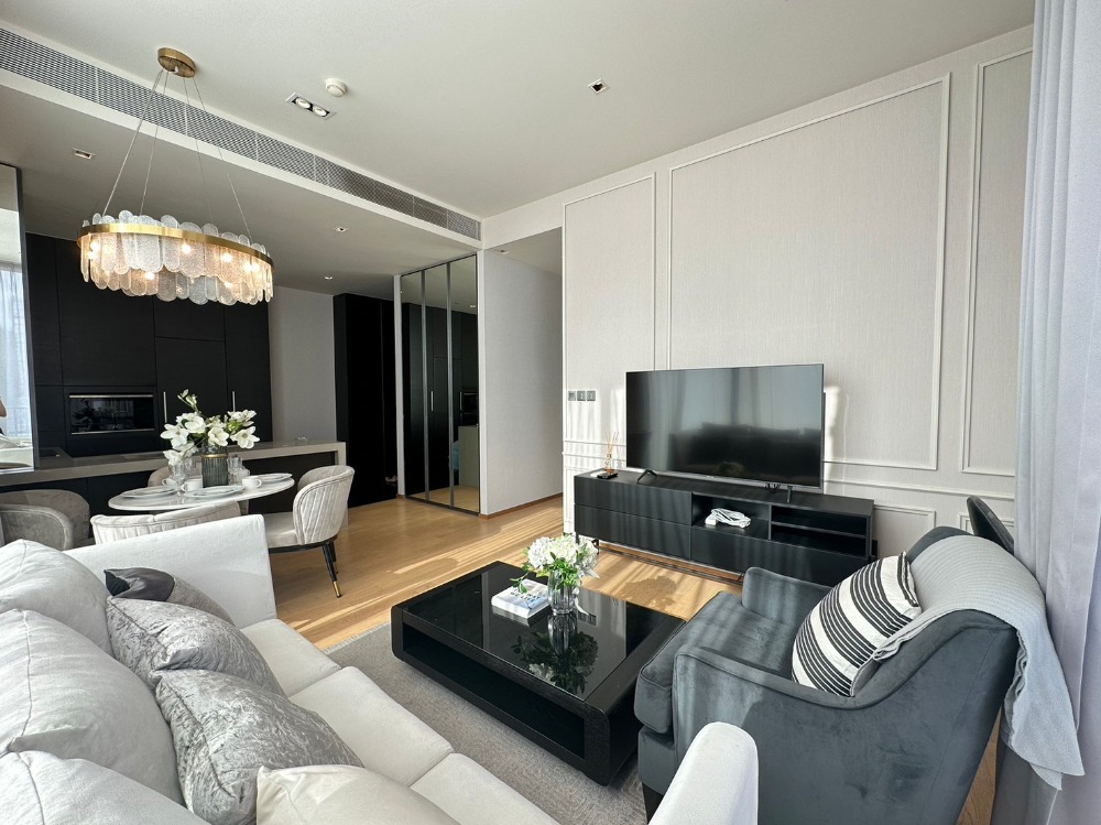 ให้เช่าคอนโดวิทยุ ชิดลม หลังสวน : LTH9325 – Condo in Chidlom FOR RENT size 74 sq.m. 2 beds 2 baths near BTS Chidlom Station ONLY 80k/Month