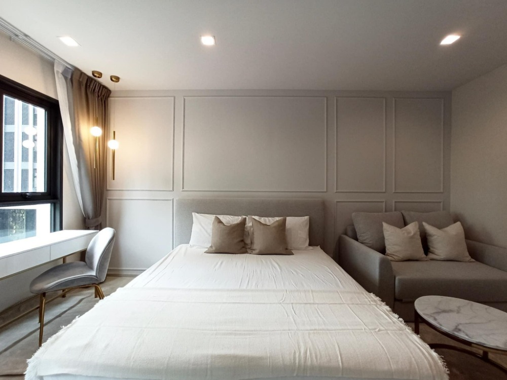 For RentCondoWitthayu, Chidlom, Langsuan, Ploenchit : * Condo for rent Life one wireless 21,000 baht 1 bedroom 28 sq m. BTS Ploenchit (550 meters) BTS Chidlom (900 meters) ARL Ratchaprarop (1.6 km.) Near Wireless Chidlom, Ploenchit, New Petchburi, Sukhumvit, Rama 9, Ratchad