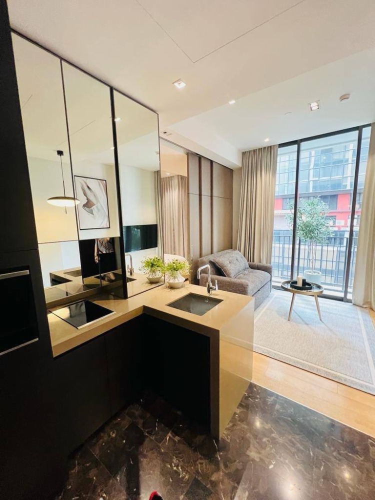 For RentCondoWitthayu, Chidlom, Langsuan, Ploenchit : Beautiful Room😍For Rent📌28 Chidlom (Line:@rent2022) Good price and Ready to move in!!