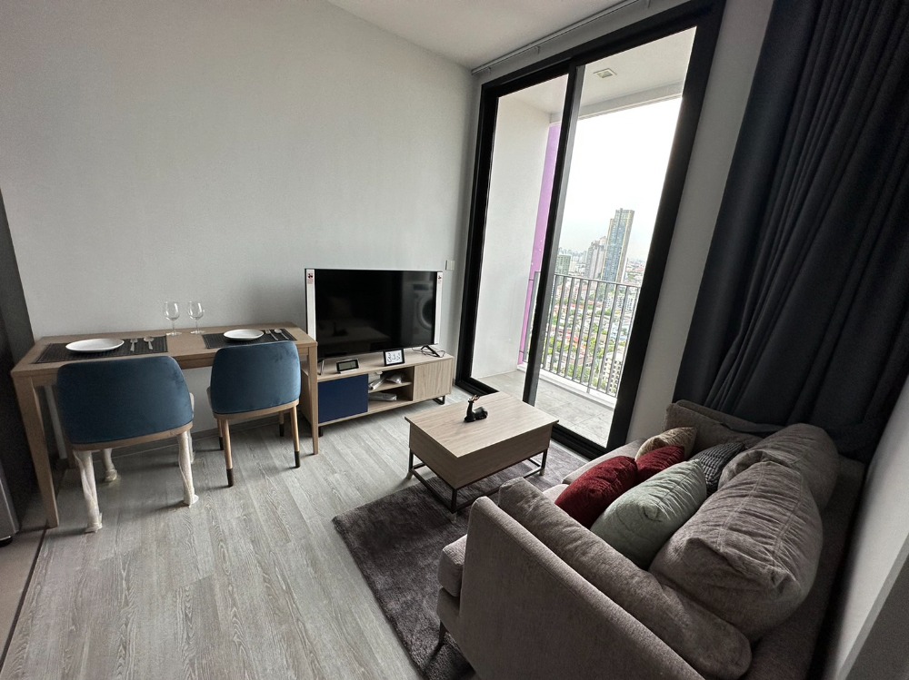 ให้เช่าคอนโดสุขุมวิท อโศก ทองหล่อ : 🏡Cozy 1 Bedroom Unit For RENT @ XT Ekkamai 🏡