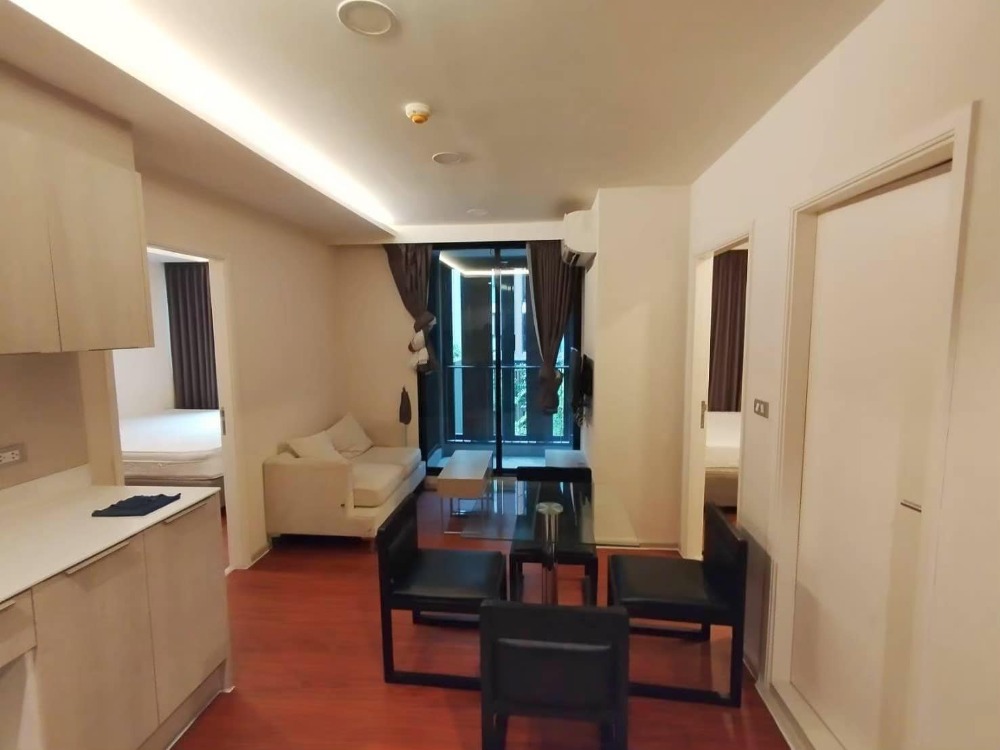 For RentCondoSukhumvit, Asoke, Thonglor : !! Beautiful room for rent, Condo Vtara Sukhumvit 36 ​​(Vtara Sukhumvit 36), near BTS Thonglor.