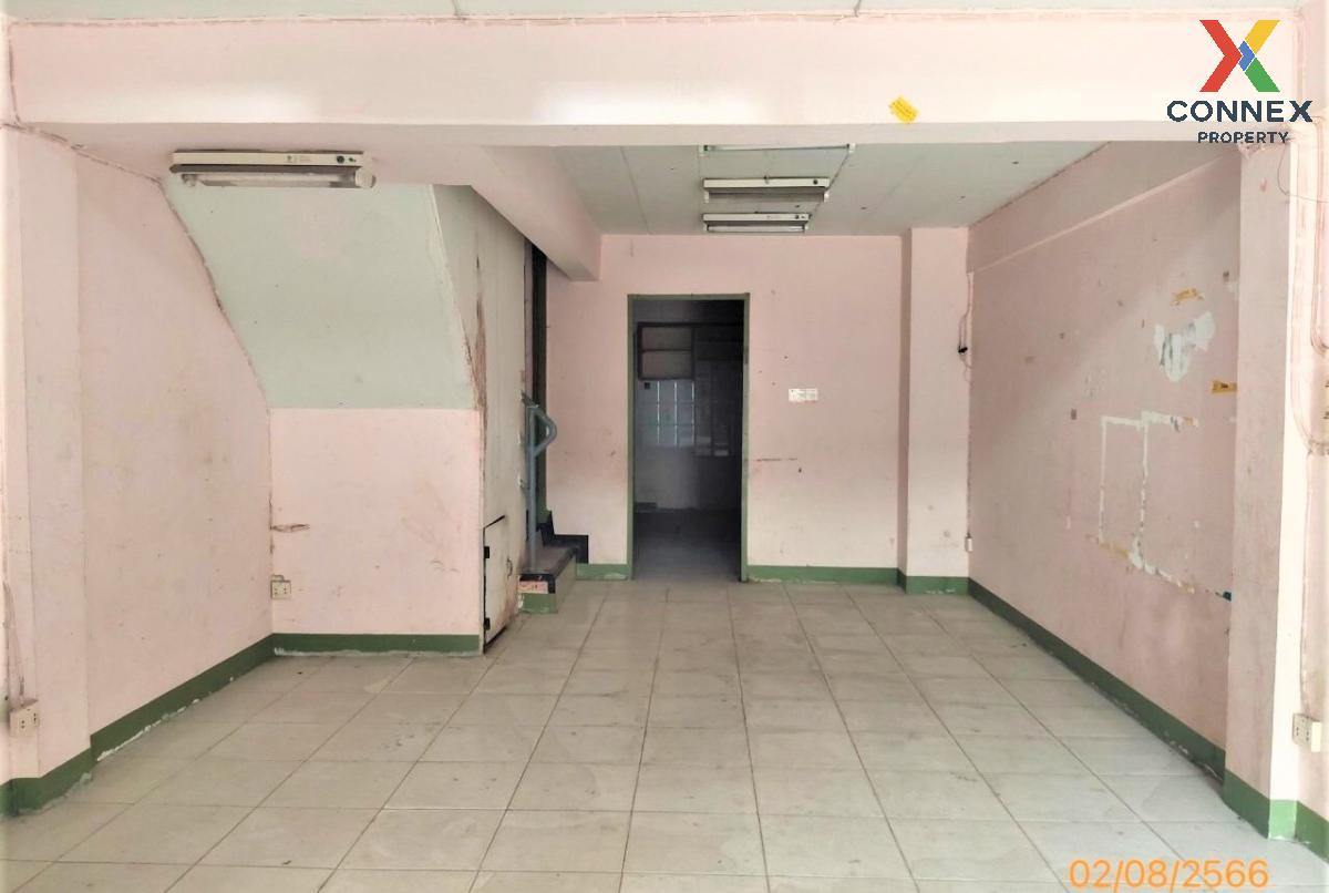 ขายทาวน์โฮมมีนบุรี-ร่มเกล้า : ขายทาวน์เฮ้าส์/ทาวน์โฮม  บ้านรุ่งกิจวิลล่า 9 ARL-ลาดกระบัง คลองสามประเวศ เขต ลาดกระบัง กรุงเทพ CX-84149  (S)