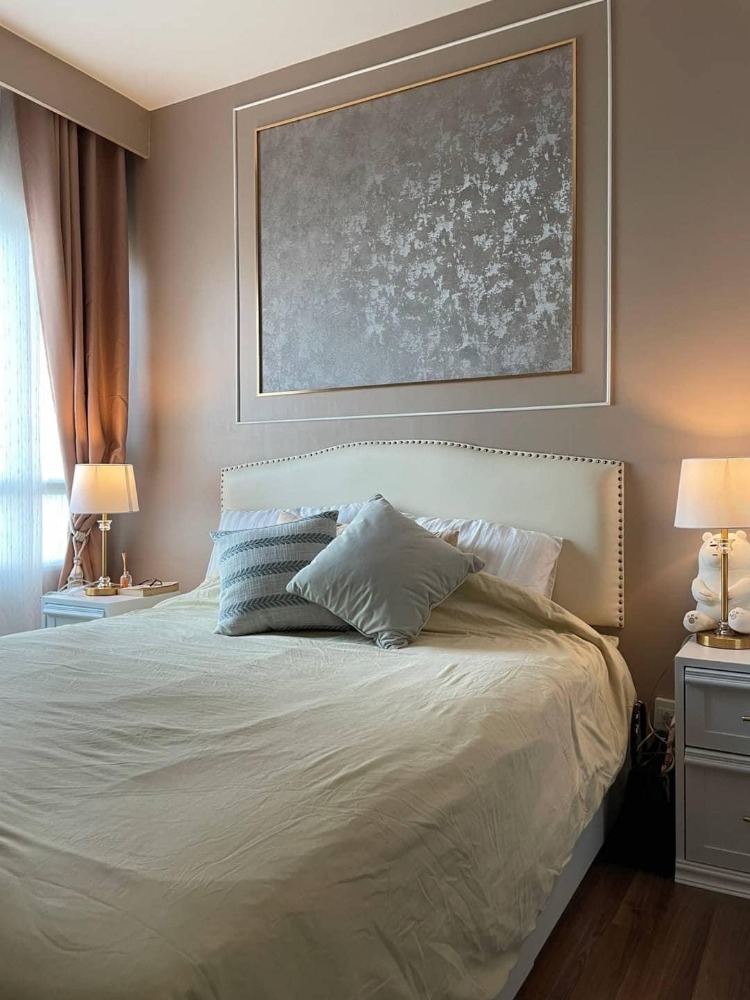 For RentCondoRattanathibet, Sanambinna : ⛩️ Rent Centric Tiwanon // Size 42.20 sq m // Floor 32 // Room 1 bed // View of building //