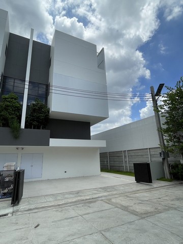 For RentVipawadee, Don Mueang, Lak Si : HR1255, 3.5-storey twin house for rent, Akin Vibhavadi project, Vibhavadi Rangsit Soi 84, near Don Mueang Airport, suitable for a home office.