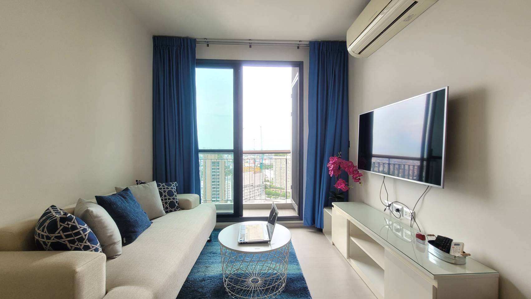 ให้เช่าคอนโดสุขุมวิท อโศก ทองหล่อ : Rhythm Sukhumvit 42 for Rent - 1 beds  - 47 sqm - 33500 THB