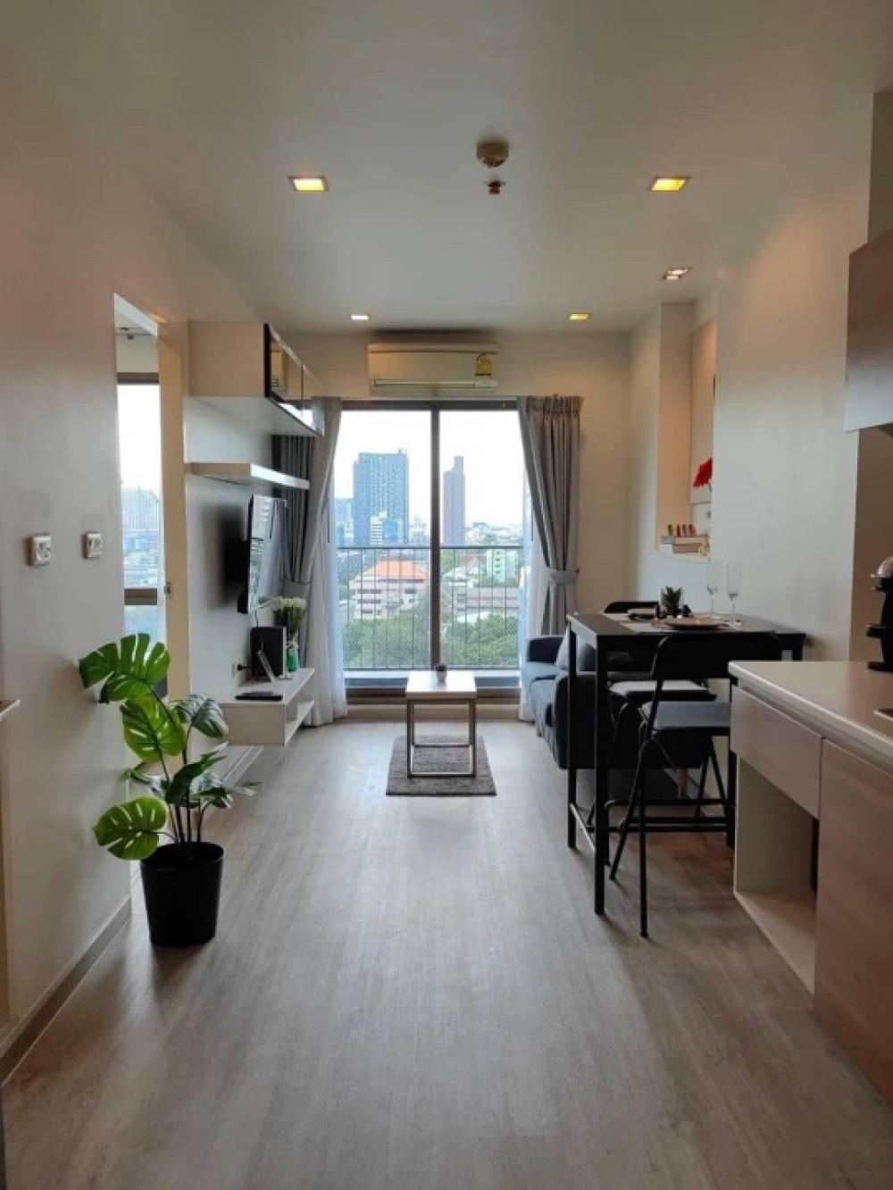 ให้เช่าคอนโดพระราม 9 เพชรบุรีตัดใหม่ RCA : คาซ่า อโศก: ขนาด 30ตรม. ชั้น16 1bed ★ สี่แยกประชาสงเคราะห์ ติดโรงเรียนแม่พระฟาติมา  ★ใกล้ตลาดดินแดง★ติดถนนใหญ่ เดินทางสะดวก ของกินแน่นๆ