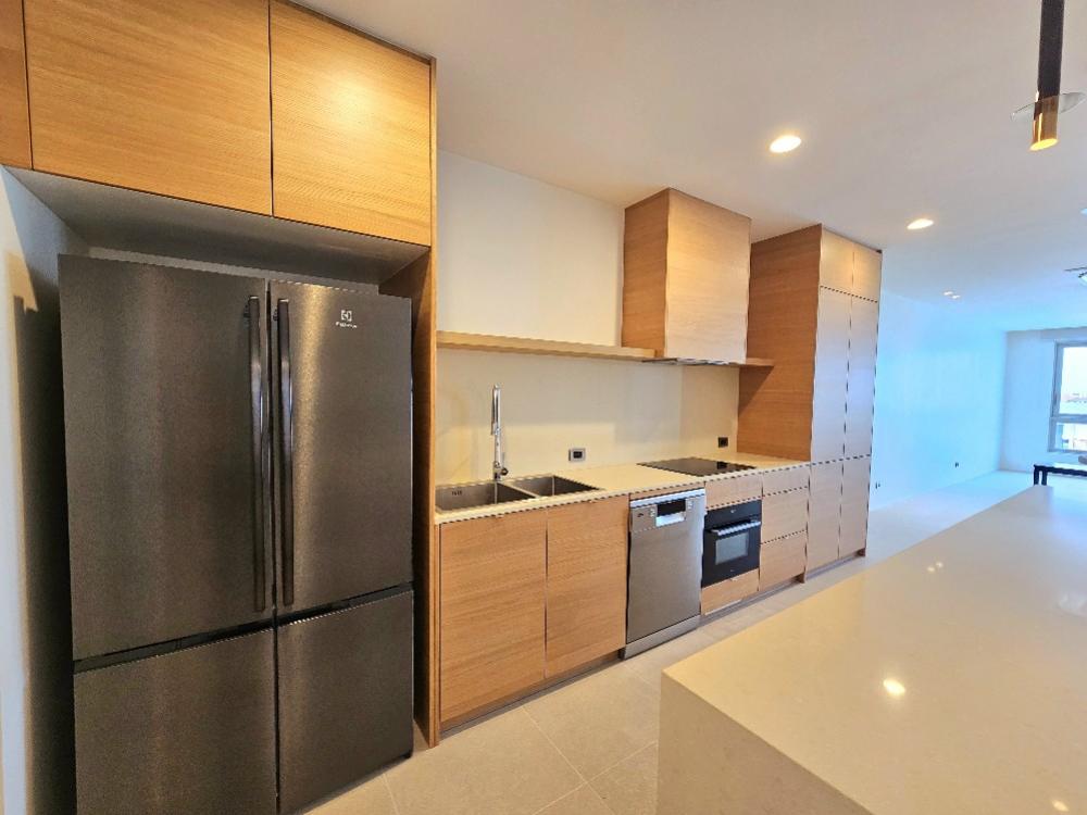 ให้เช่าคอนโดอ่อนนุช อุดมสุข : เช่า Chaiyapruk Place: 4 beds Brand-new room