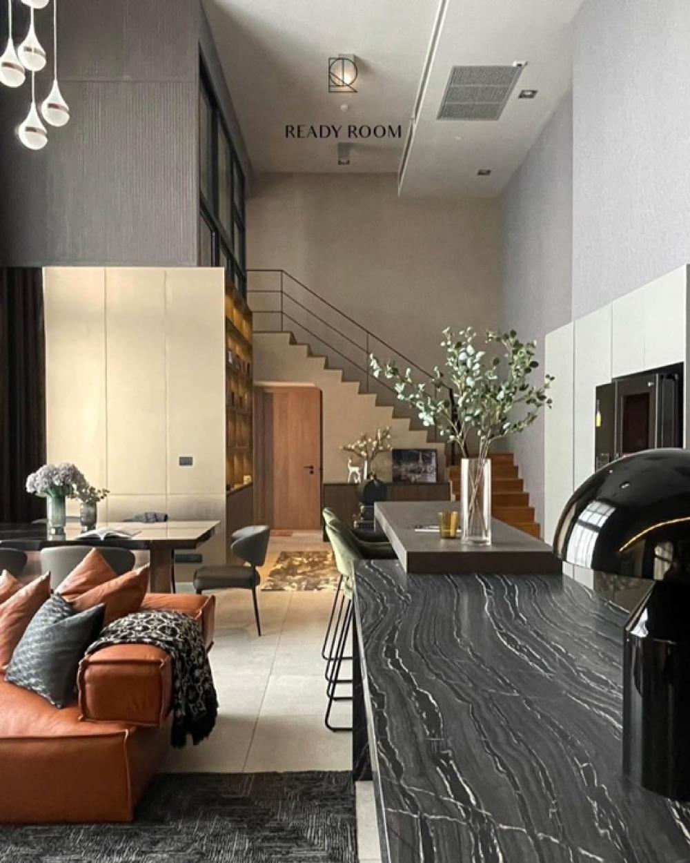For SaleCondoSukhumvit, Asoke, Thonglor : Urgent sale ⭐️ Duplex penthoust at The Lofts Asoke (The Lofts Asoke) ⭐️ High floor, good view, fully furnished, ready to move in.